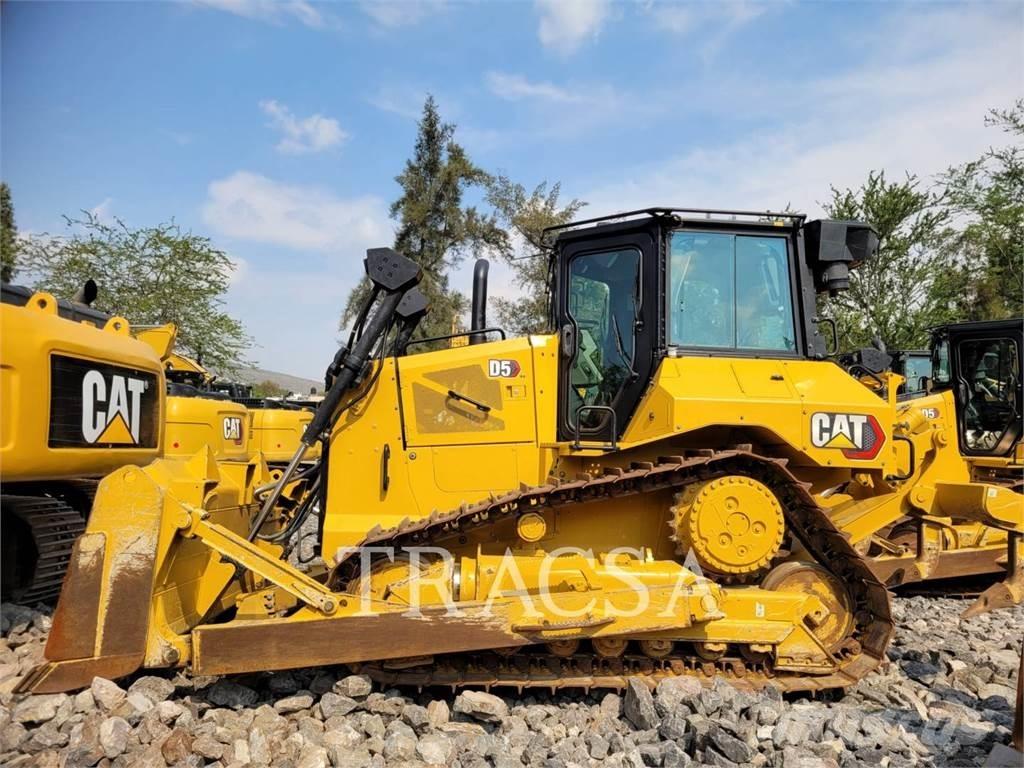 CAT D5 Buldožerji goseničarji