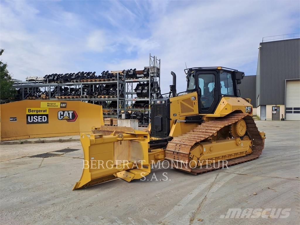 CAT D5 Buldožerji goseničarji
