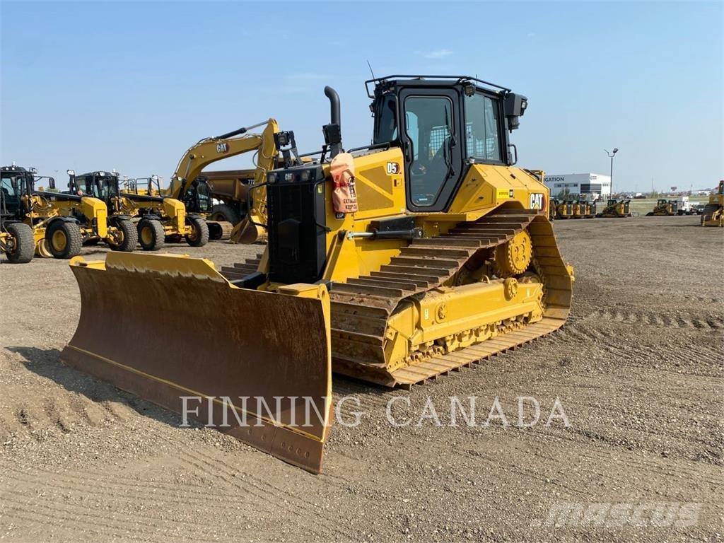 CAT D5 Buldožerji goseničarji