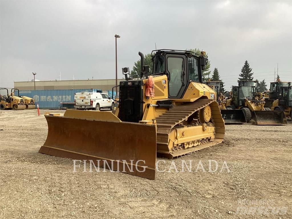 CAT D5-17 Buldožerji goseničarji