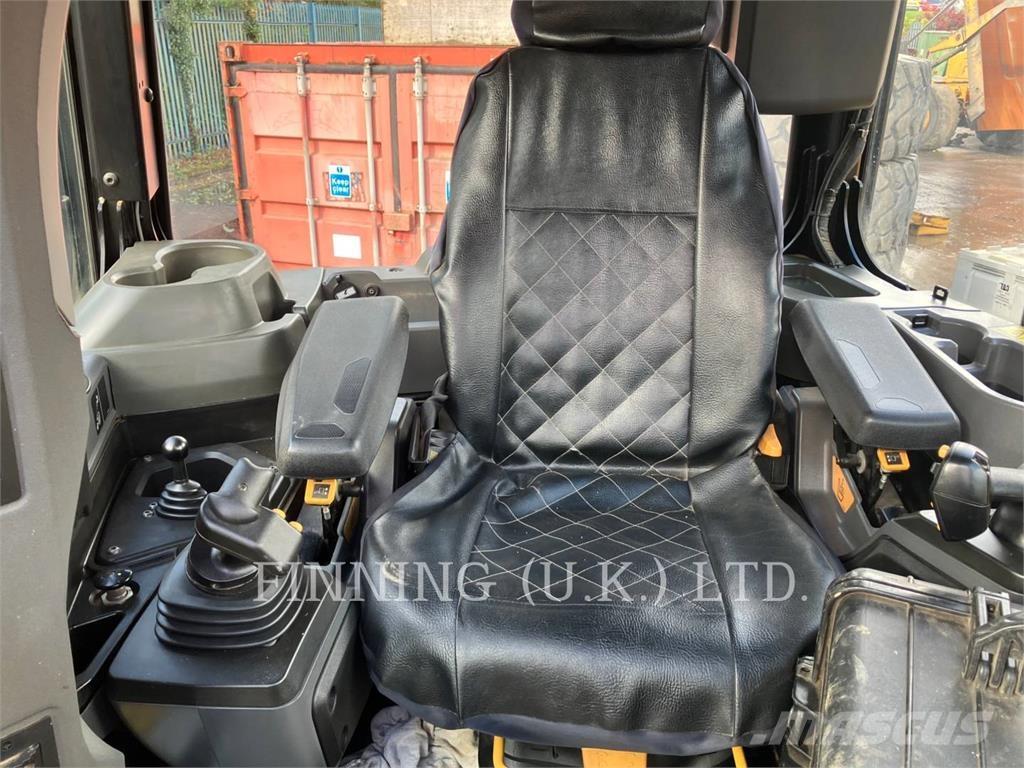 CAT D5-17 LGP Buldožerji goseničarji