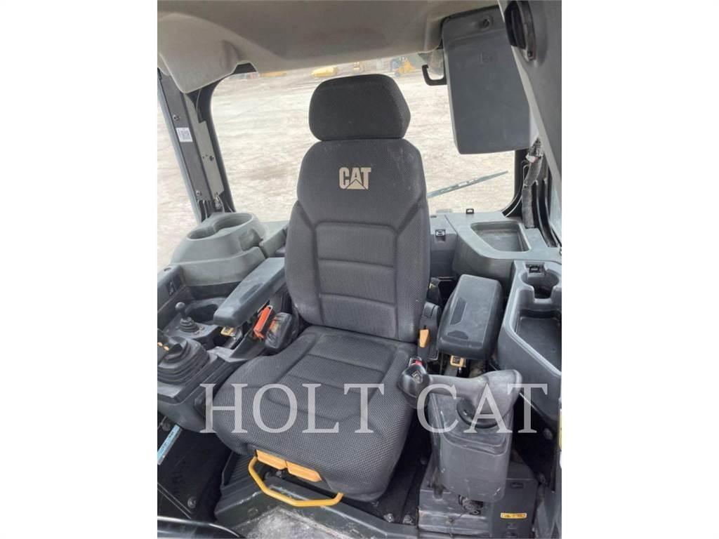 CAT D5 VP Buldožerji goseničarji