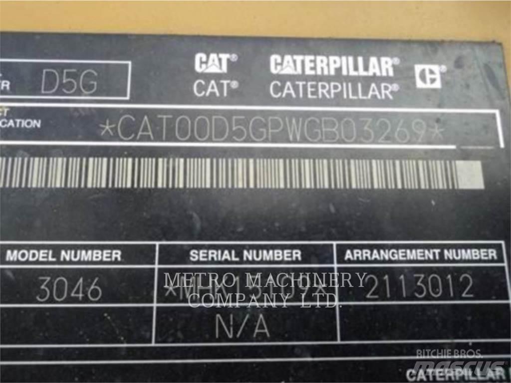 CAT D5GXL Buldožerji goseničarji