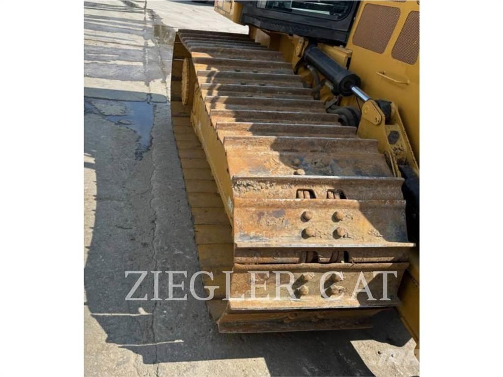 CAT D5K Buldožerji goseničarji