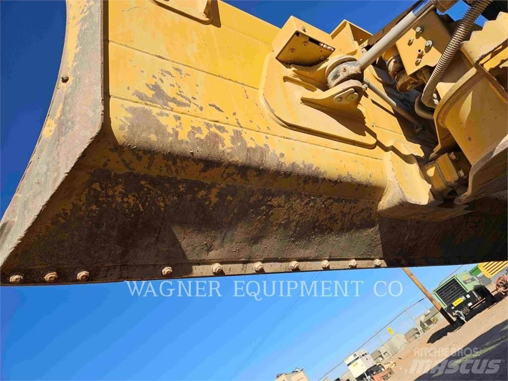 CAT D5K2 Buldožerji goseničarji