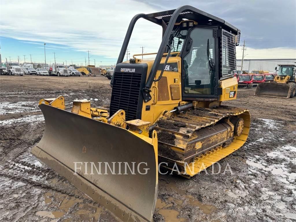 CAT D5K2 Buldožerji goseničarji