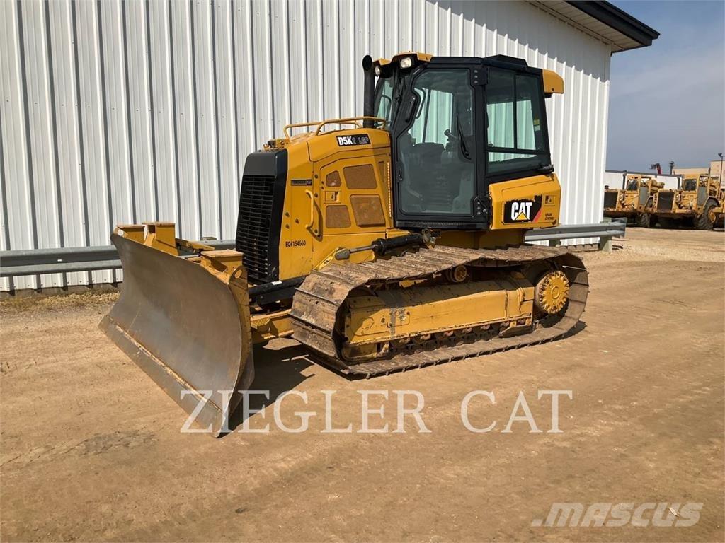 CAT D5K2 Buldožerji goseničarji