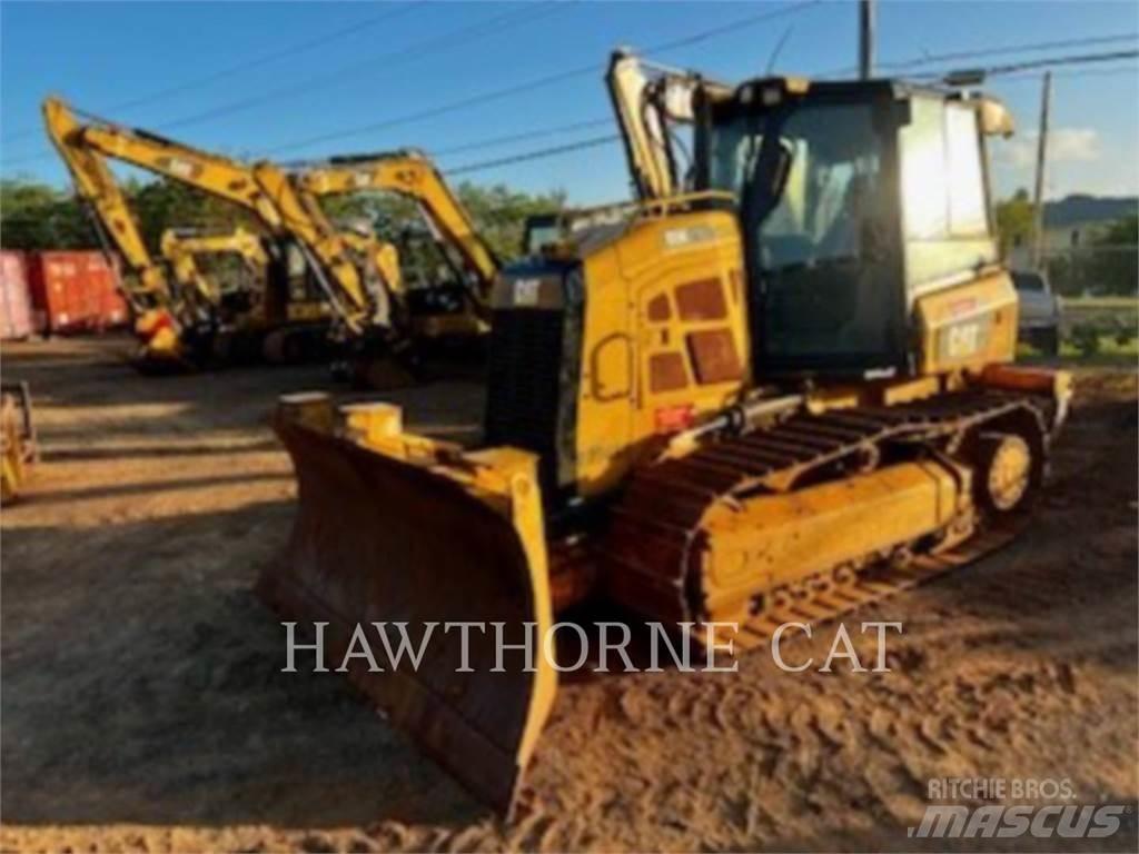 CAT D5K2 XL Buldožerji goseničarji