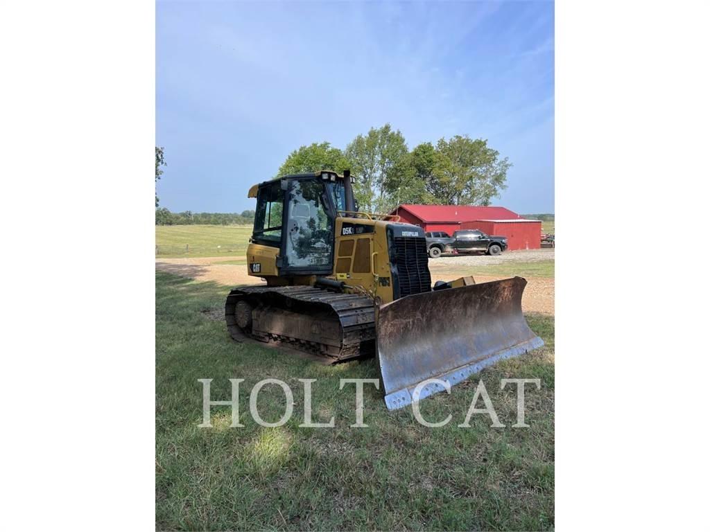 CAT D5K2LGP Buldožerji goseničarji