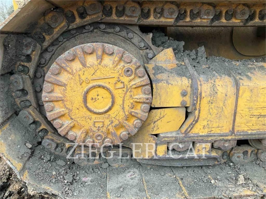 CAT D5K2LGP Buldožerji goseničarji