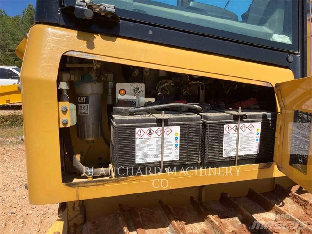 CAT D5K2LGP Buldožerji goseničarji