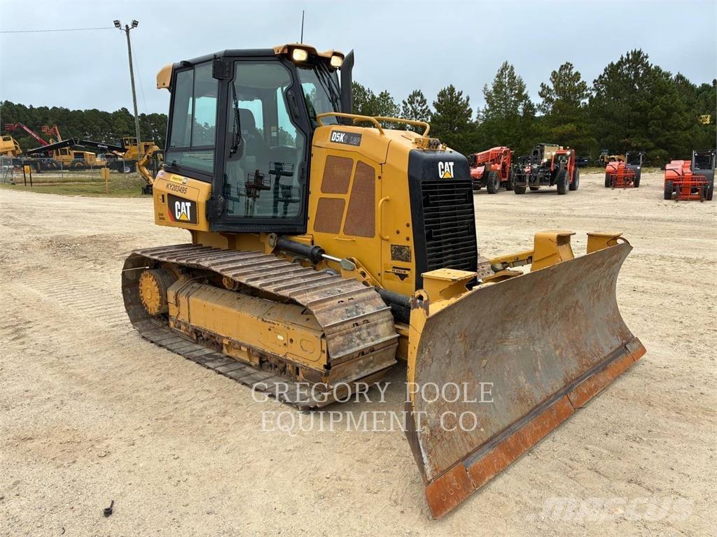 CAT D5K2LGP Buldožerji goseničarji