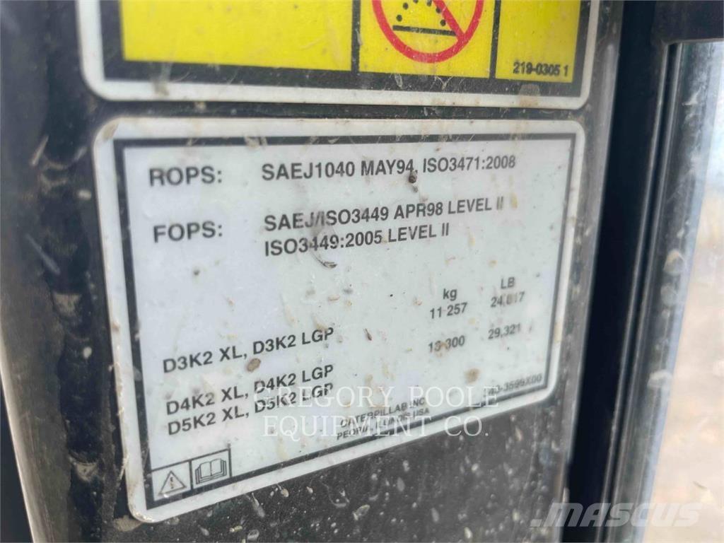 CAT D5K2LGP Buldožerji goseničarji