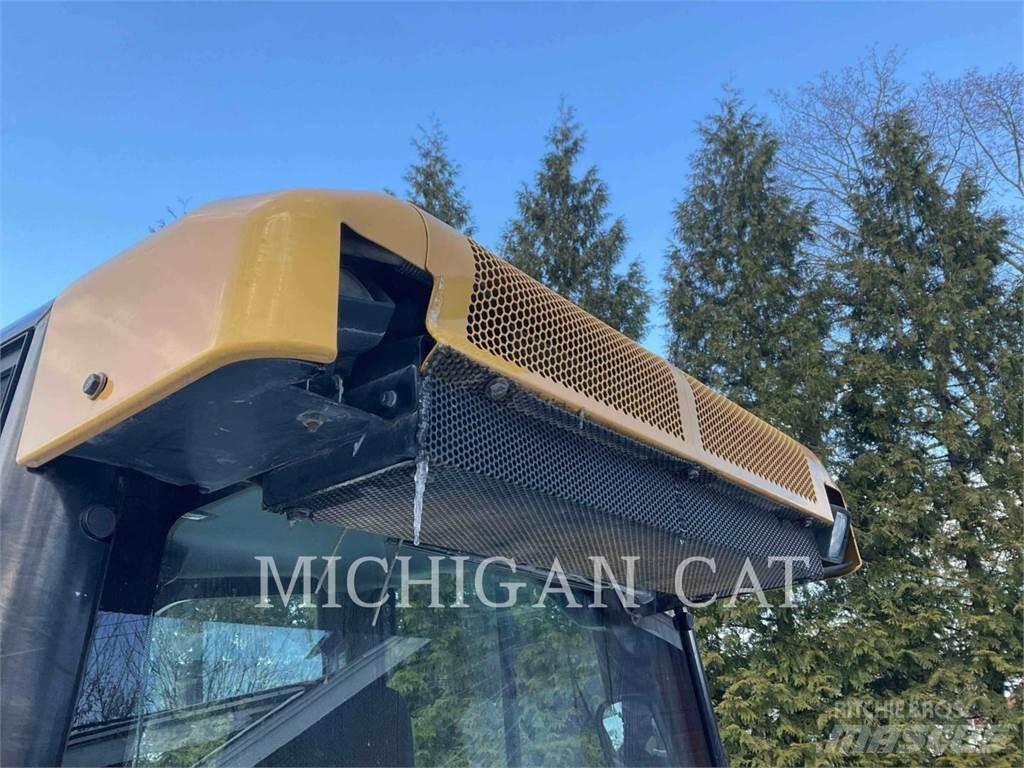CAT D5K2X ASZ24F Buldožerji goseničarji