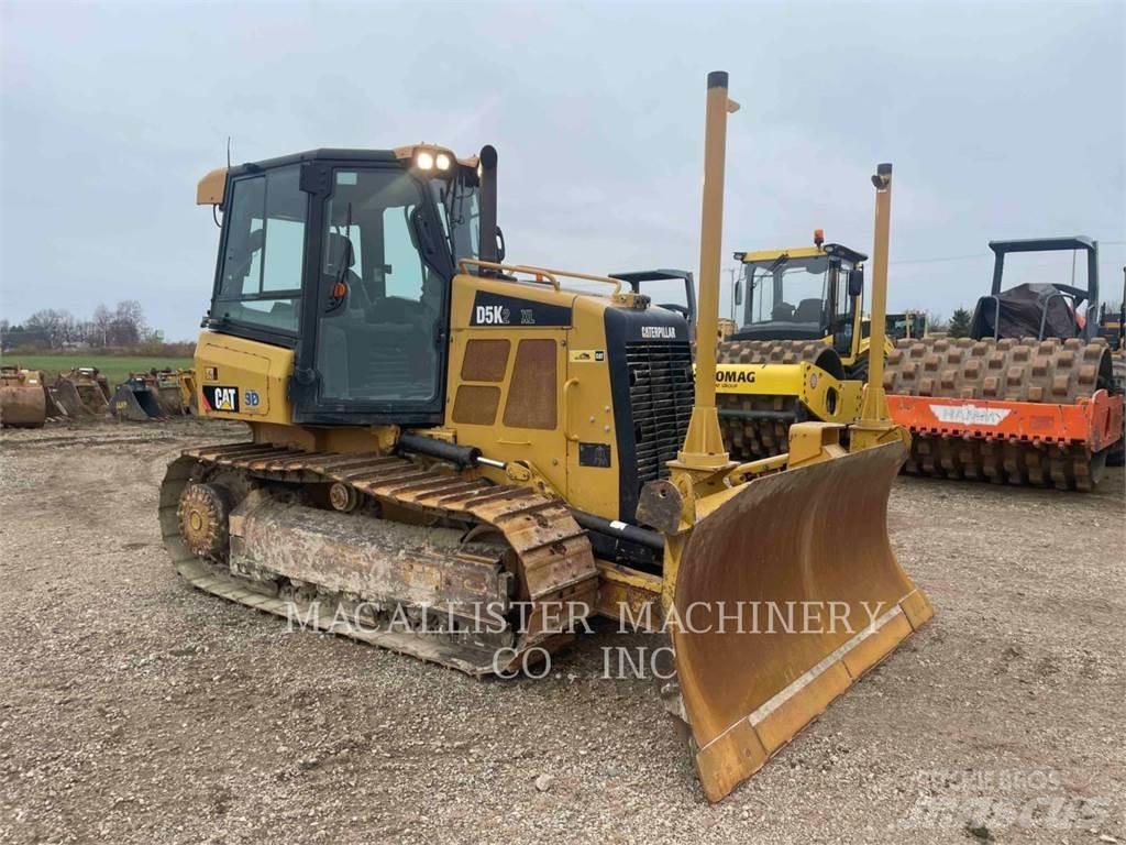 CAT D5K2XL Buldožerji goseničarji
