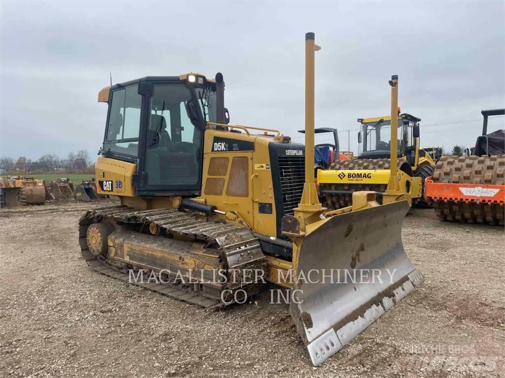 CAT D5K2XL Buldožerji goseničarji