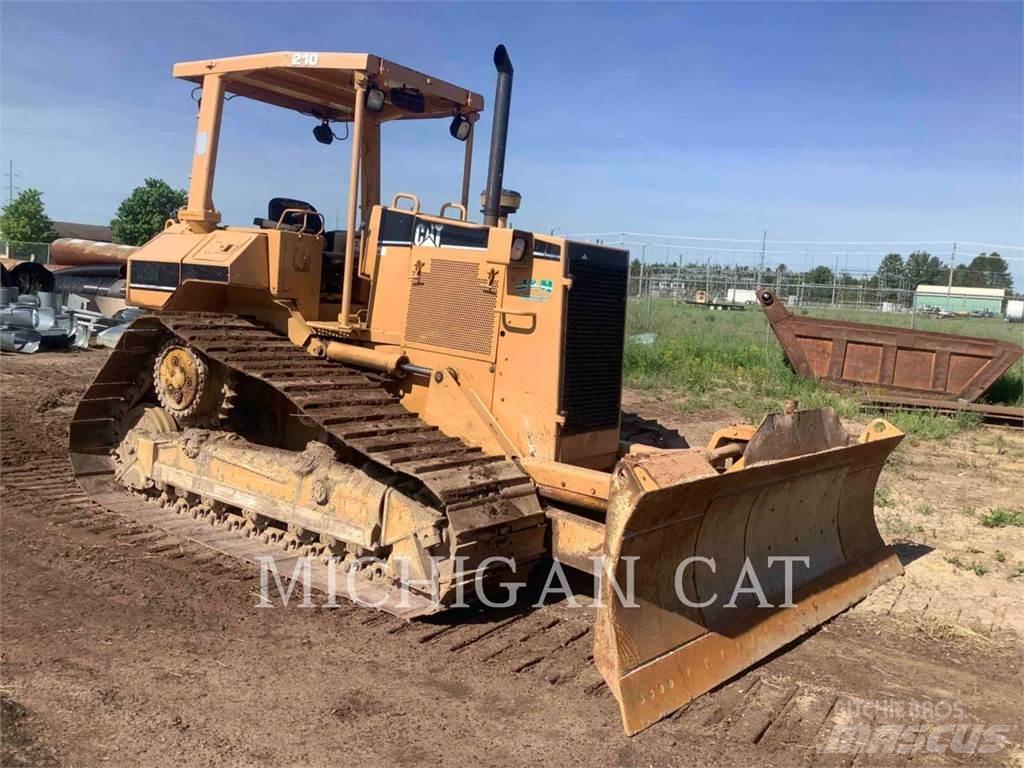 CAT D5ML Buldožerji goseničarji