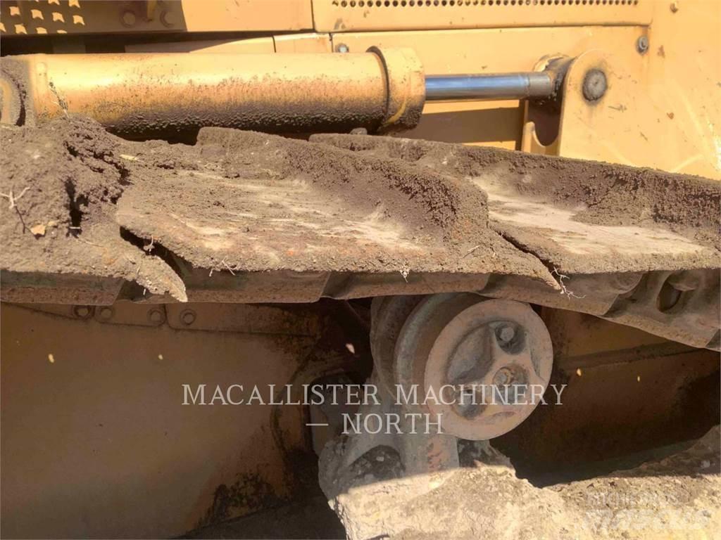 CAT D5ML Buldožerji goseničarji