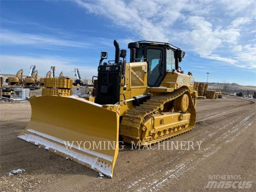 CAT D6 Buldožerji goseničarji