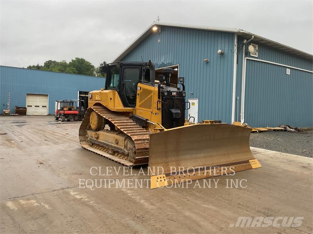 CAT D6 Buldožerji goseničarji