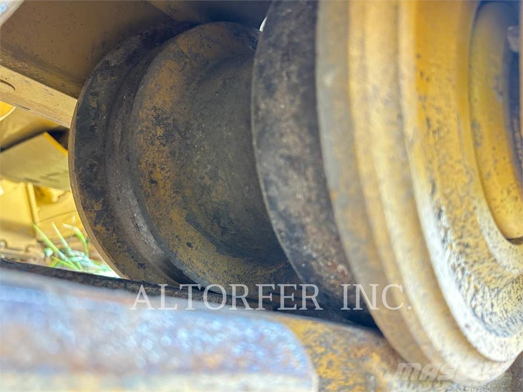CAT D6-20XE SU Buldožerji goseničarji
