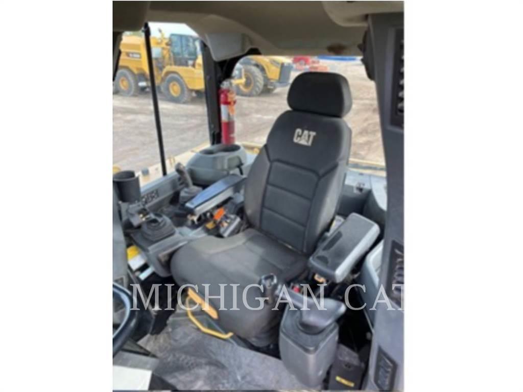 CAT D6 LGP VAHZ2 Buldožerji goseničarji