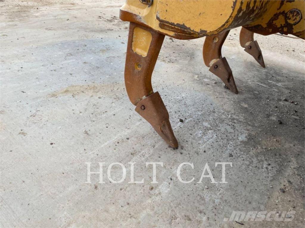 CAT D6 LGPVP3 Buldožerji goseničarji
