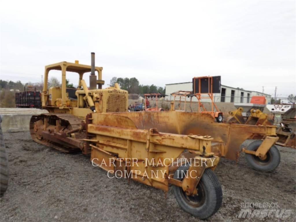 CAT D6C Buldožerji goseničarji