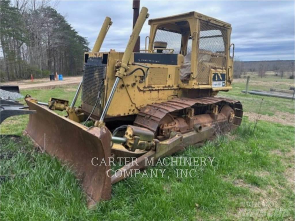 CAT D6D Buldožerji goseničarji