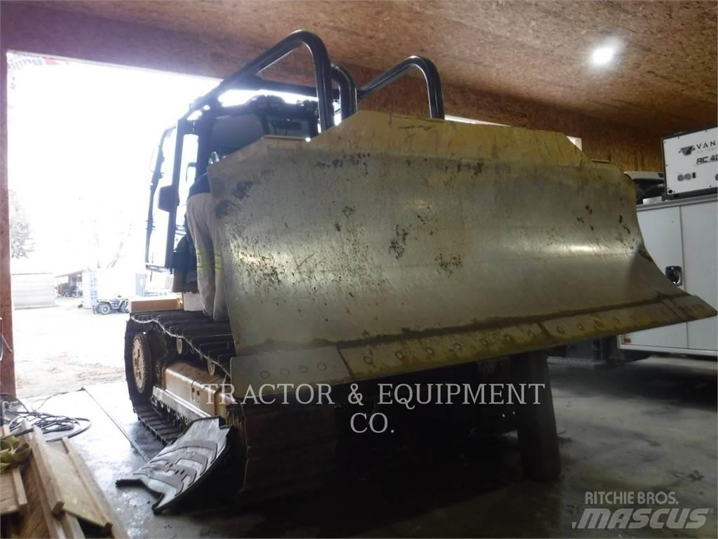 CAT D6K Buldožerji goseničarji