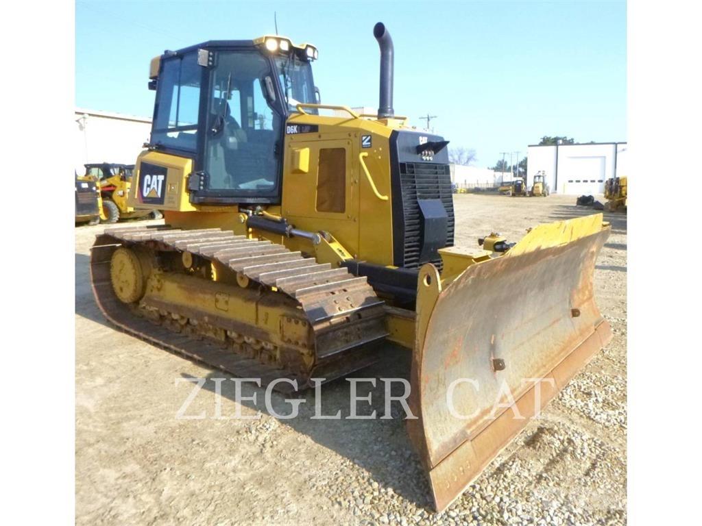 CAT D6K2 Buldožerji goseničarji