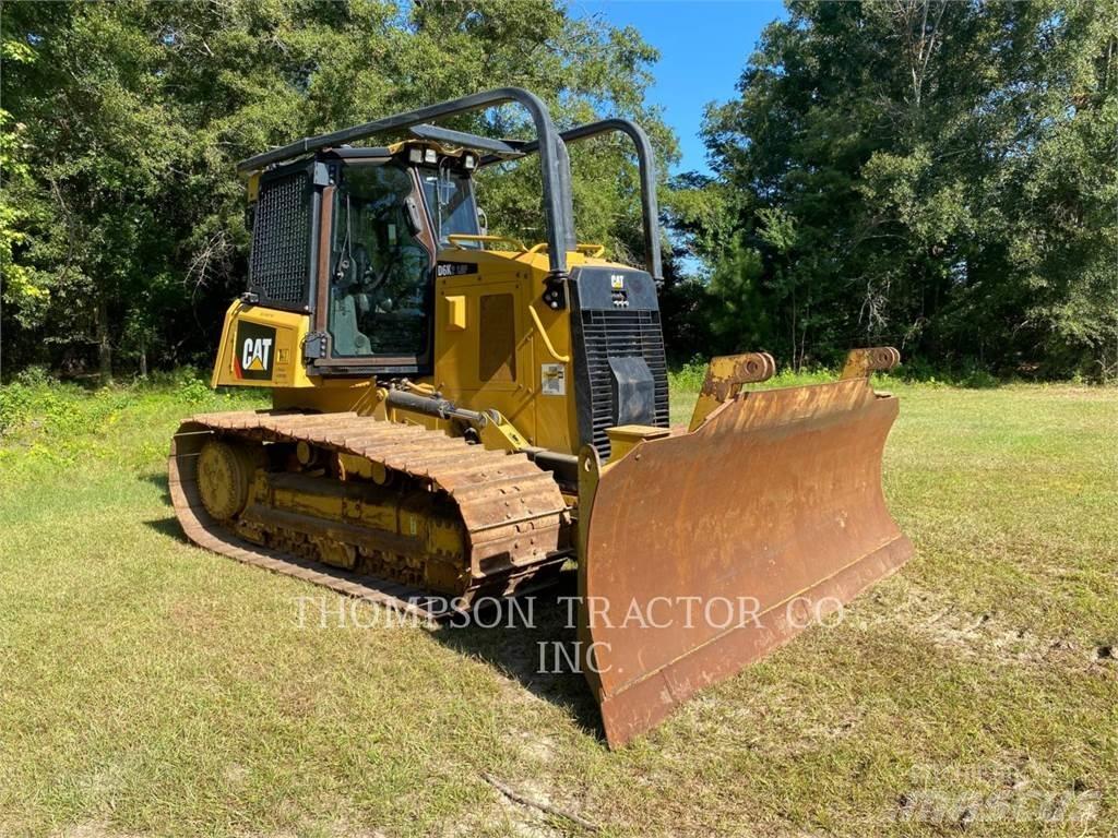 CAT D6K2 Buldožerji goseničarji