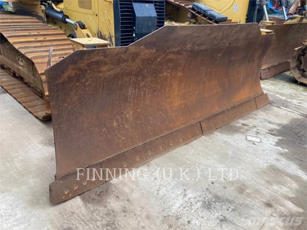 CAT D6K2 LGP Buldožerji goseničarji