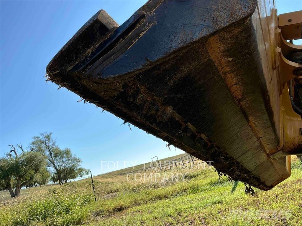 CAT D6K2LGP Buldožerji goseničarji