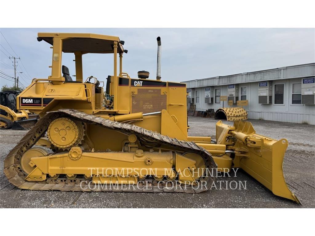 CAT D6M LGP Buldožerji goseničarji