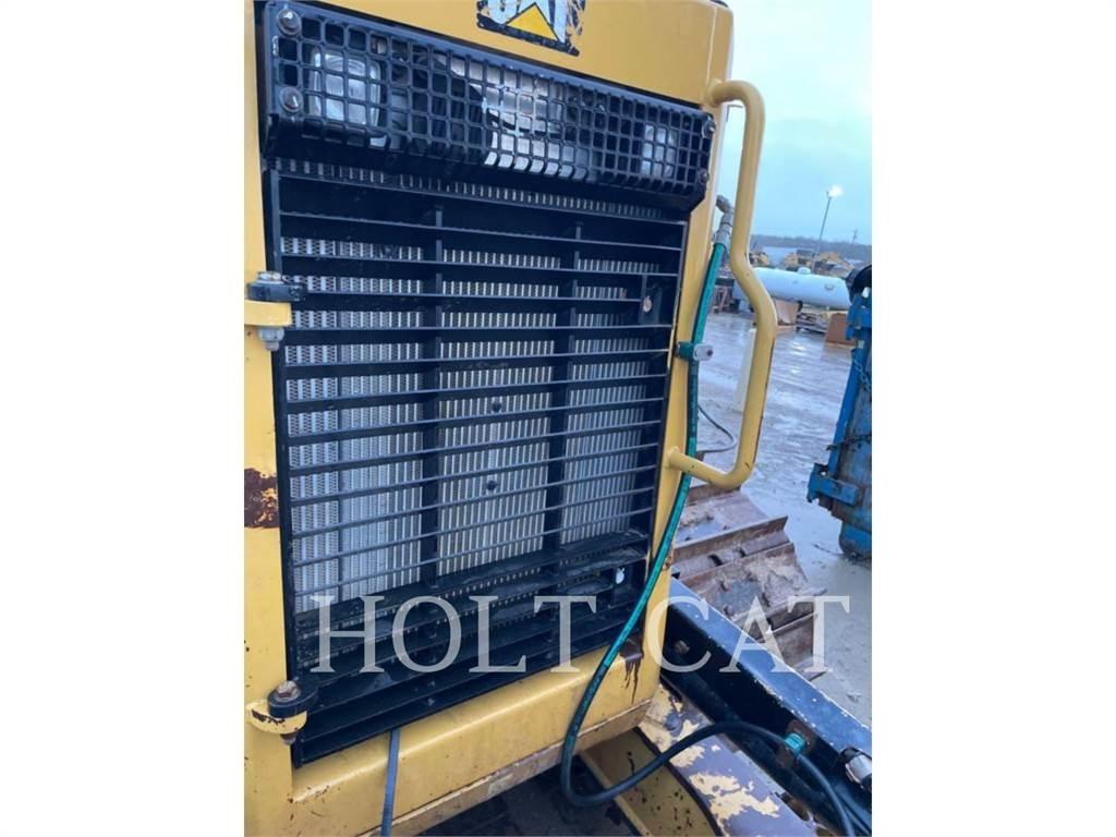 CAT D6N LAND Buldožerji goseničarji