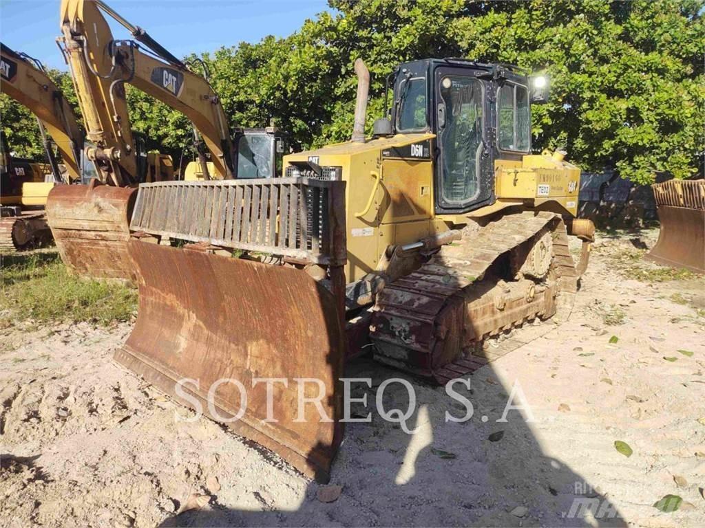 CAT D6NXL Buldožerji goseničarji
