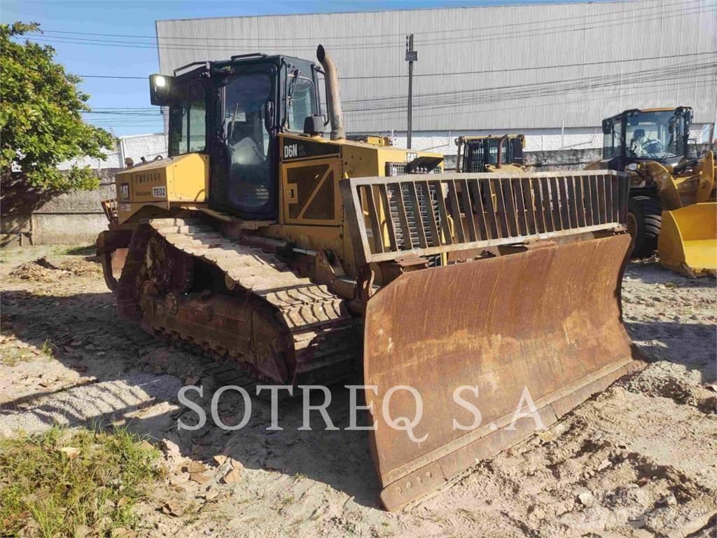 CAT D6NXL Buldožerji goseničarji