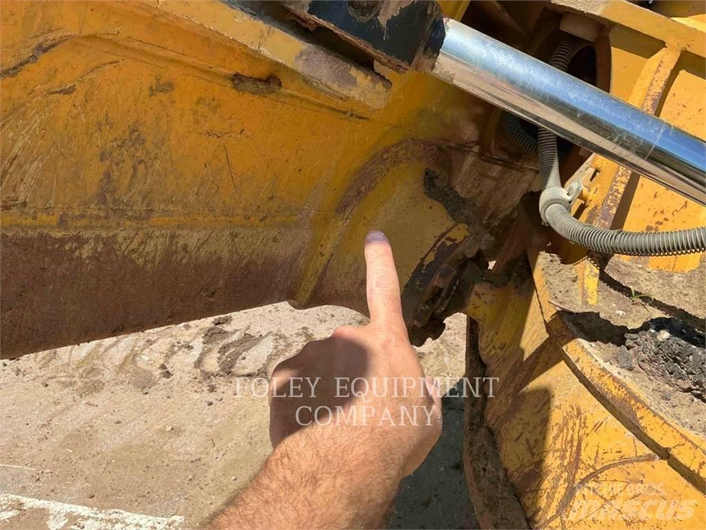CAT D6NXL Buldožerji goseničarji