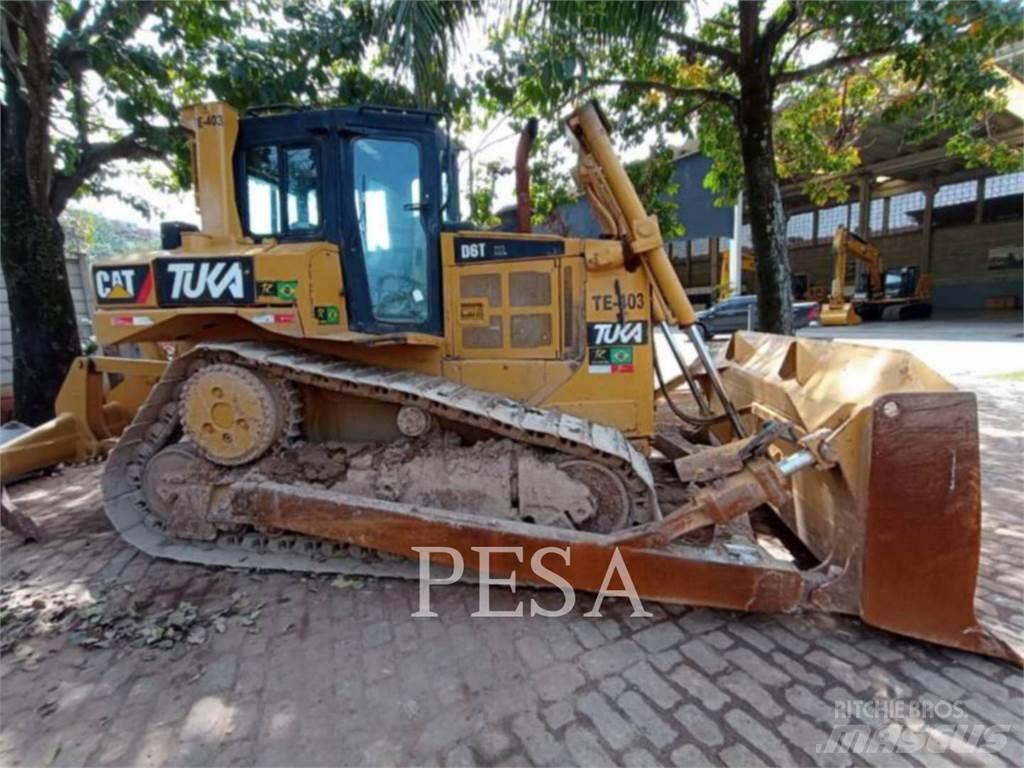 CAT D6T Buldožerji goseničarji