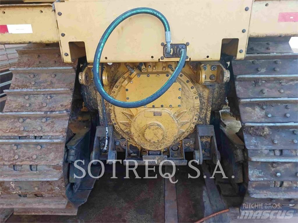 CAT D6T Buldožerji goseničarji