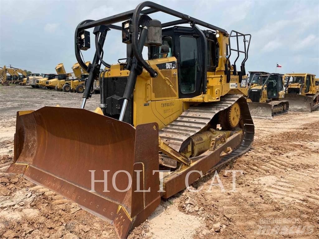CAT D6T Buldožerji goseničarji