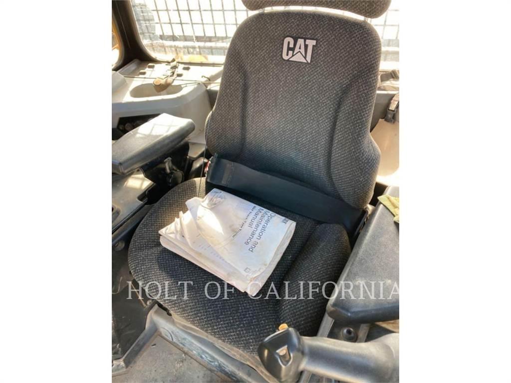 CAT D6T Buldožerji goseničarji
