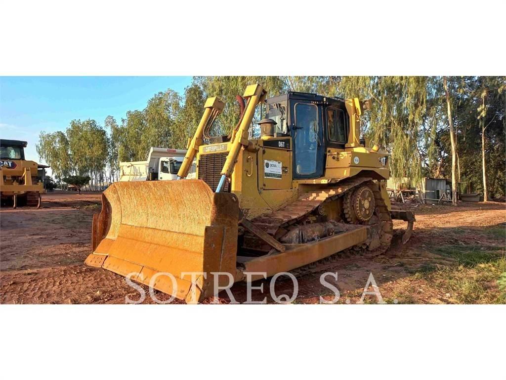 CAT D6T Buldožerji goseničarji