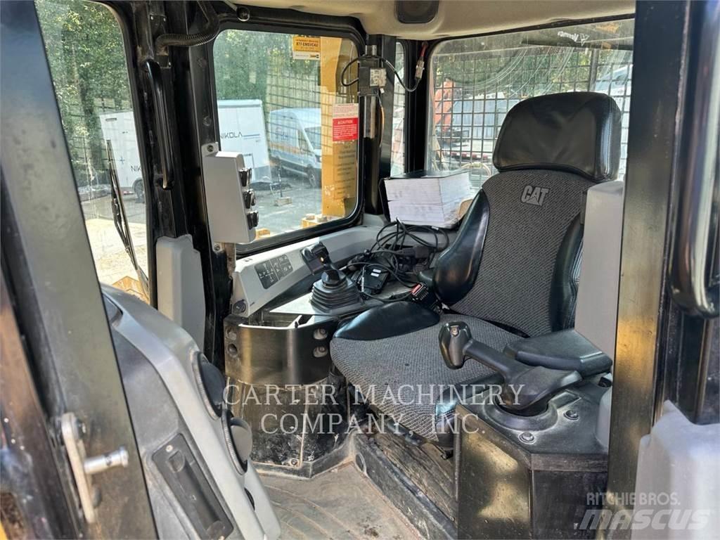 CAT D6T Buldožerji goseničarji