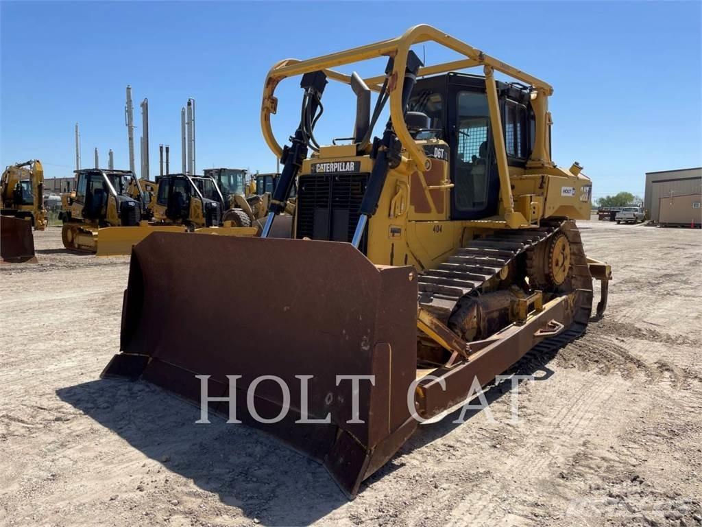 CAT D6T Buldožerji goseničarji
