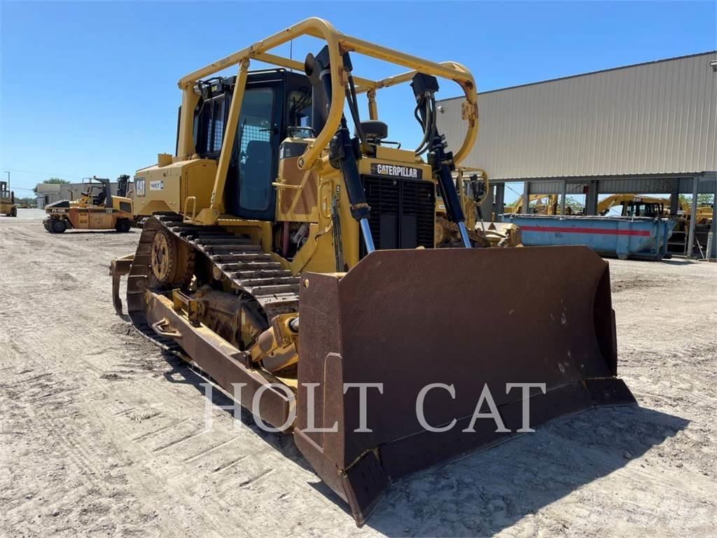 CAT D6T Buldožerji goseničarji