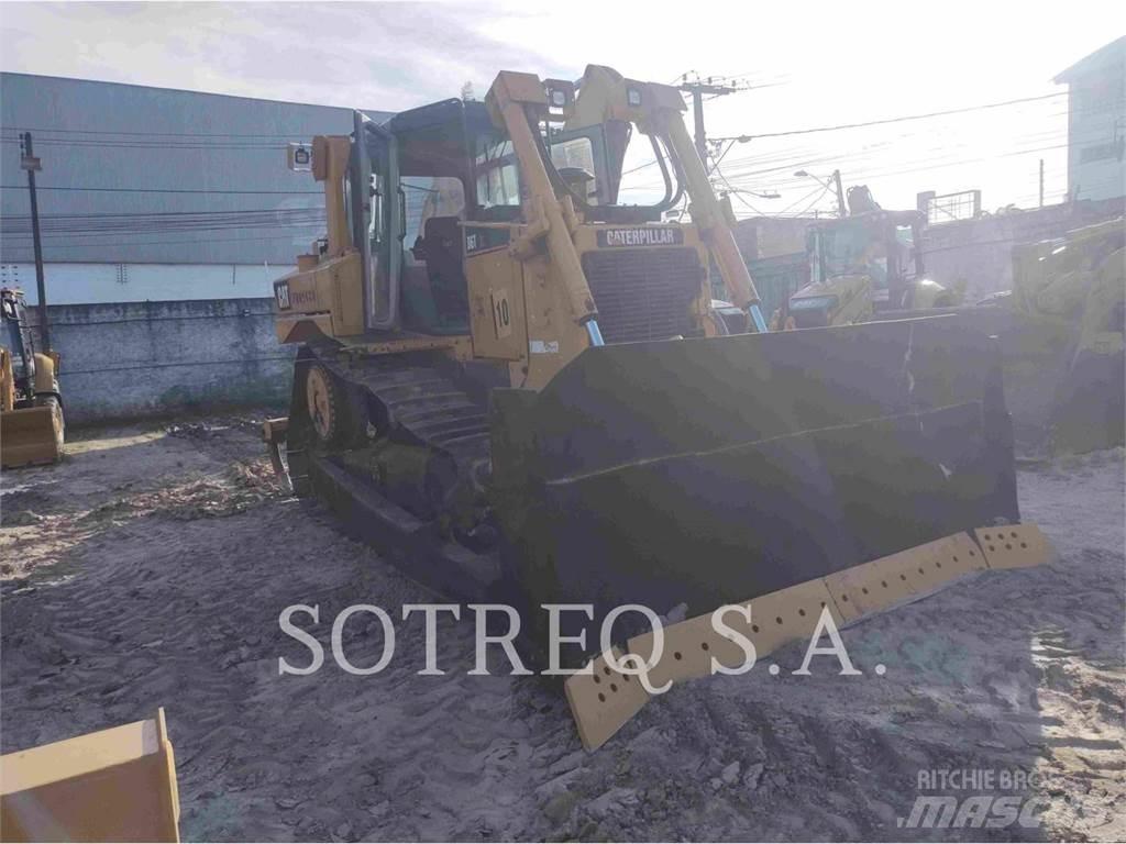 CAT D6T Buldožerji goseničarji