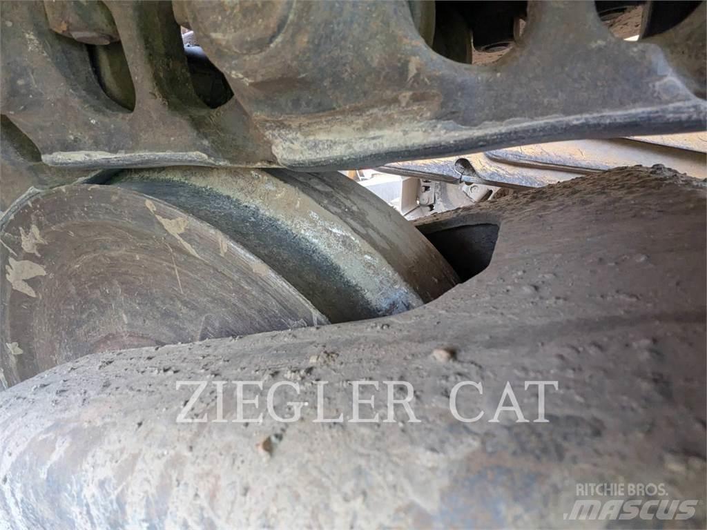 CAT D6T Buldožerji goseničarji