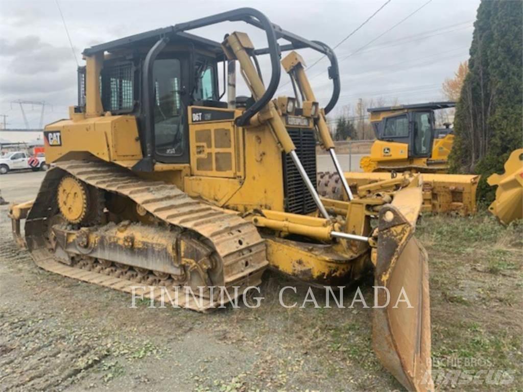 CAT D6T Buldožerji goseničarji